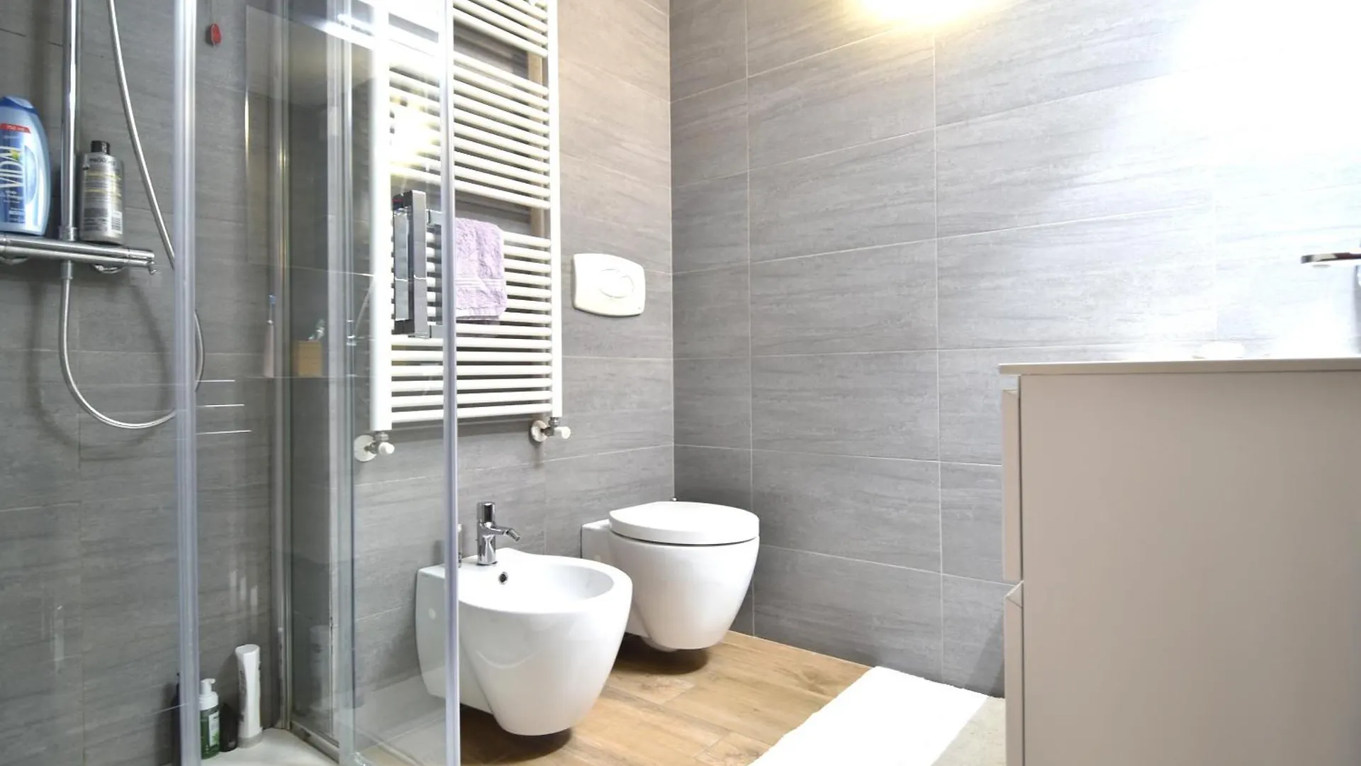 Apartment Luxury & Cozy 90 Sqm Flat Facing “Bosco Verticale” Milan Italy