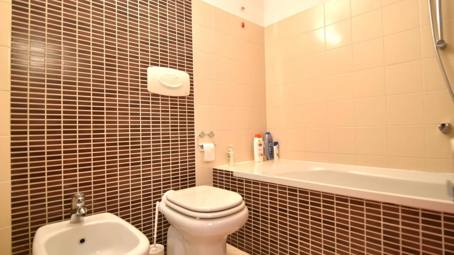 Luxury & Cozy 90 Sqm Flat Facing “Bosco Verticale” Milan