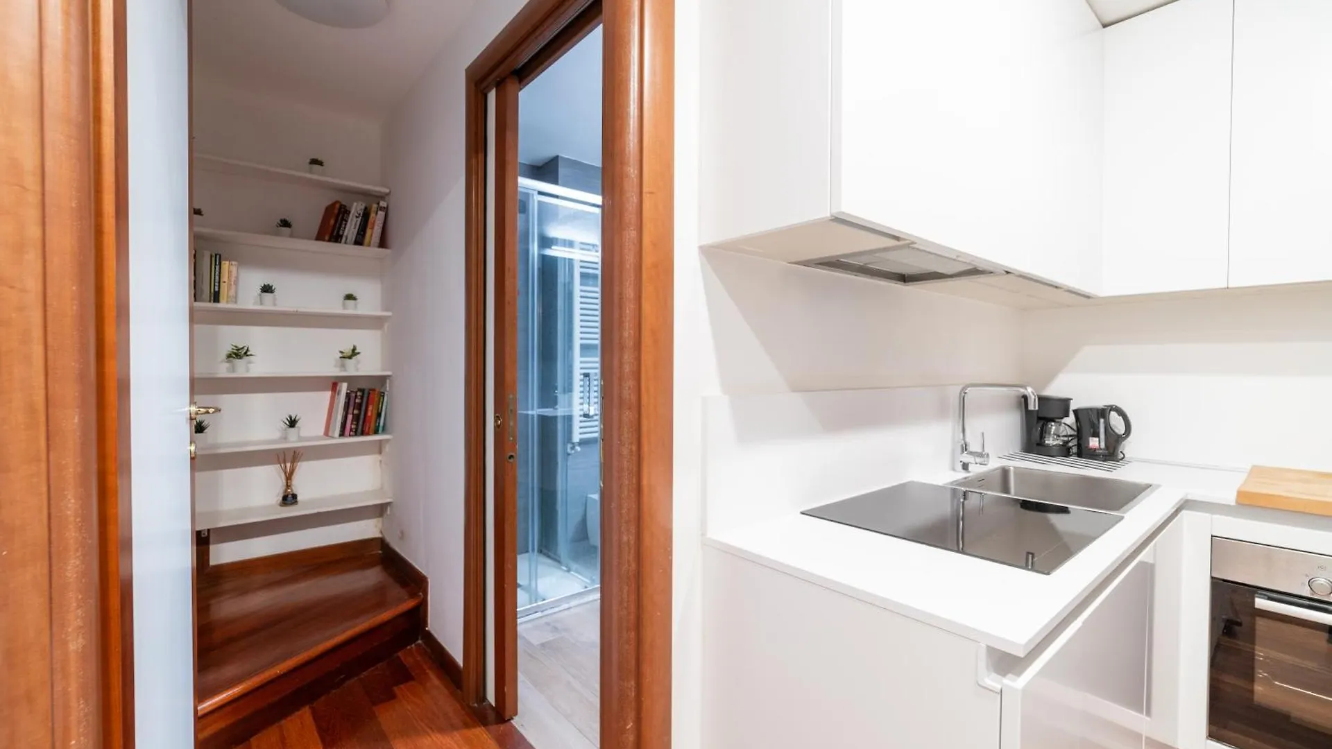 Luxury & Cozy 90 Sqm Flat Facing “Bosco Verticale” Milano Appartamento