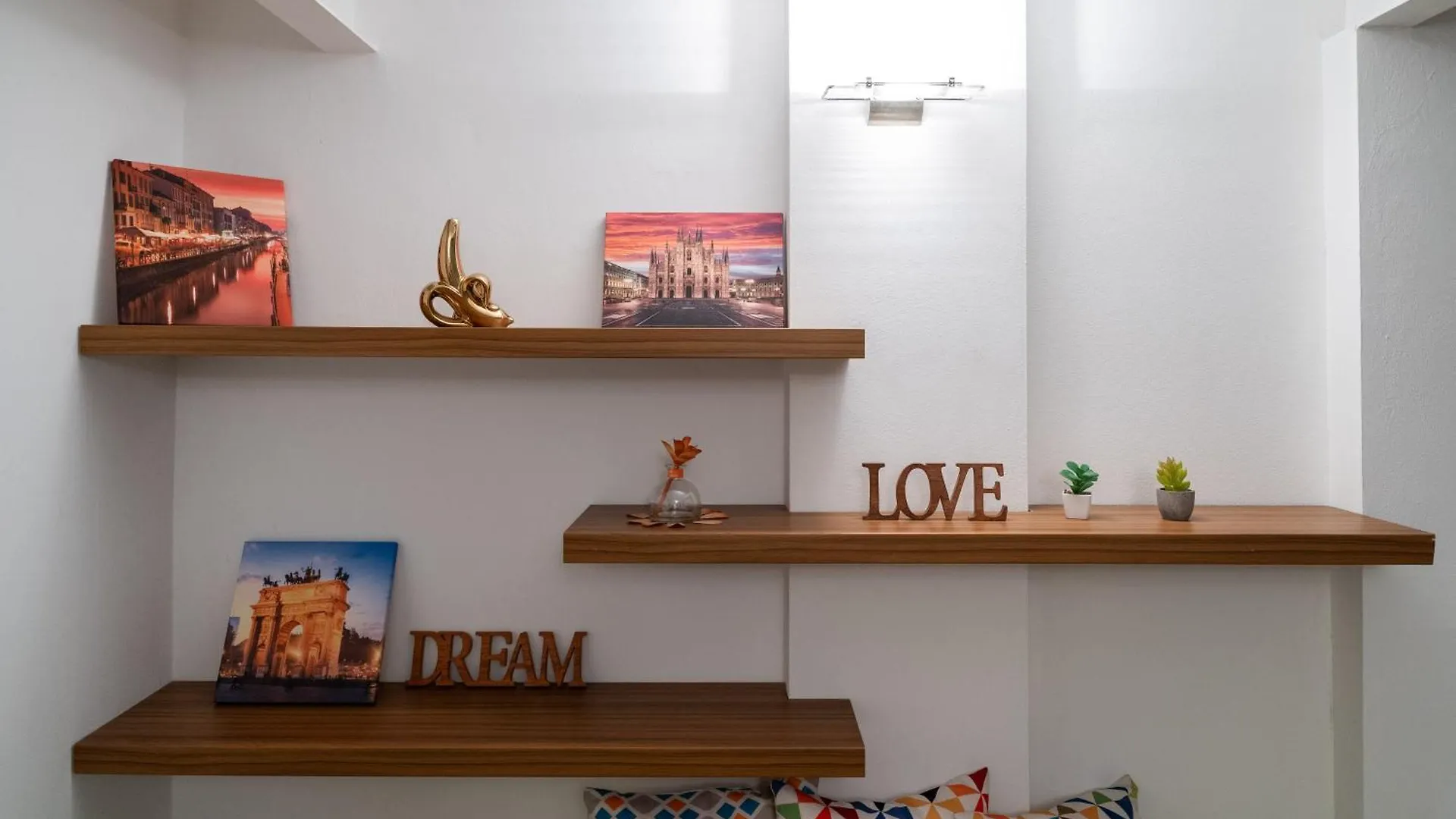 Luxury & Cozy 90 Sqm Flat Facing “Bosco Verticale” Milano 0*,