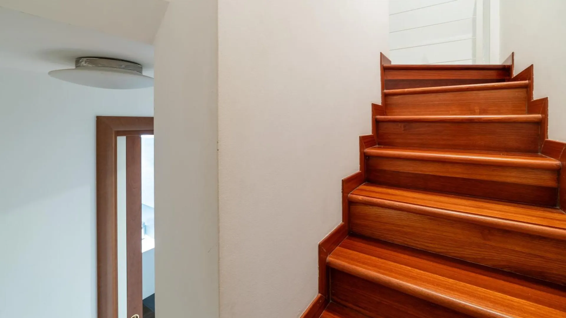 Luxury & Cozy 90 Sqm Flat Facing “Bosco Verticale” Milano Italia